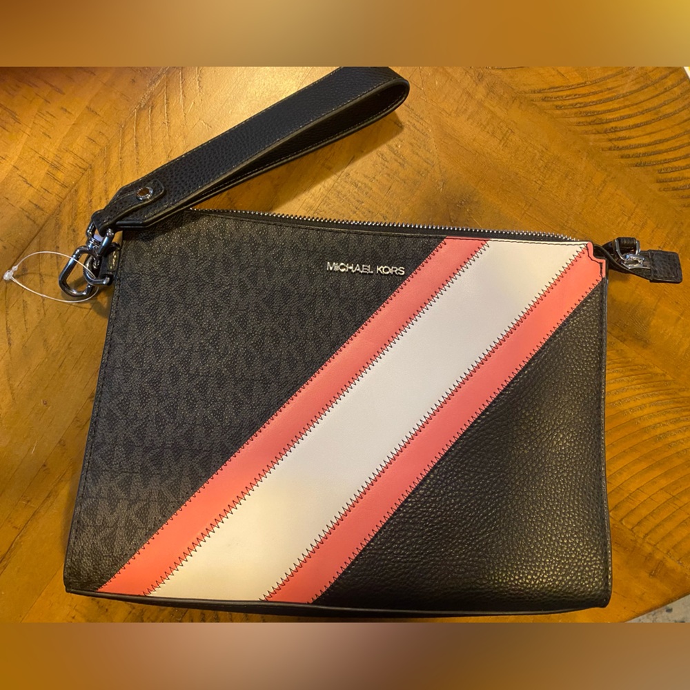 Michael Kors Clutch
